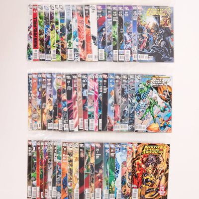 Sale Photo Thumbnail #282: 61 DC "Justice League America" Vol. 2 Comic Books