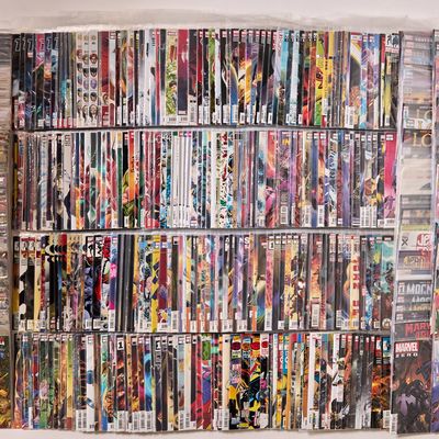 Sale Photo Thumbnail #400: Marvel Modern Comics Long Box - Approx. 275 Issues