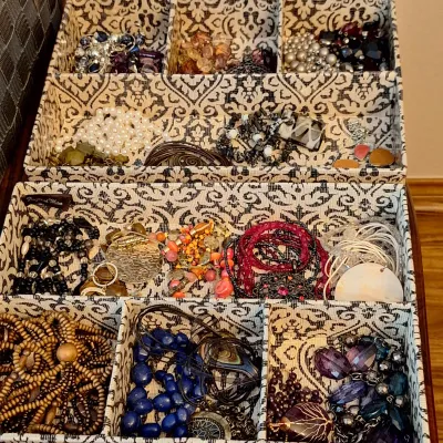 Sale Photo Thumbnail #363