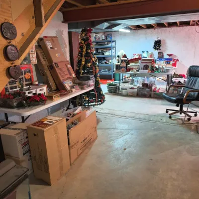 Sale Photo Thumbnail #146