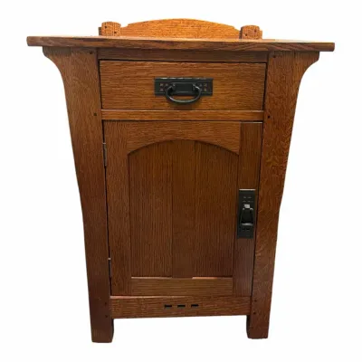 Mission Style Arts & Crafts Oak Side Table