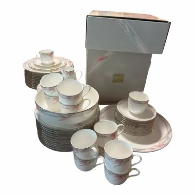 Mikasa "Joy" Pattern China Dishware