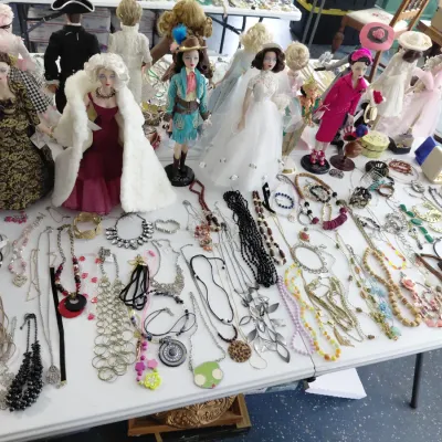 Sale Photo Thumbnail #141