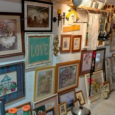 Sale Photo Thumbnail #30