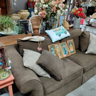 Sale Photo Thumbnail #3