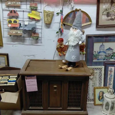 Sale Photo Thumbnail #29