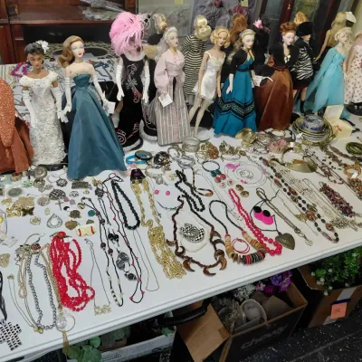 Sale Photo Thumbnail #139