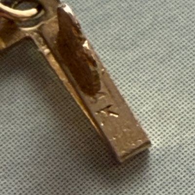 14k Yellow Gold Bermuda Longtail Seabird Pendant & Necklace