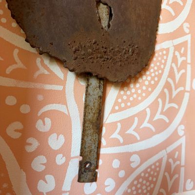 Primitive Rustic Metal Wall Art Sculpture w Weathered Iron Patina