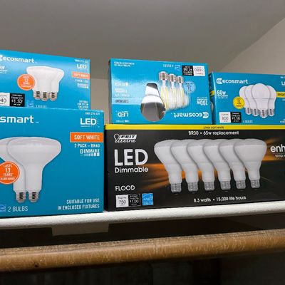 Lightbulbs Lot