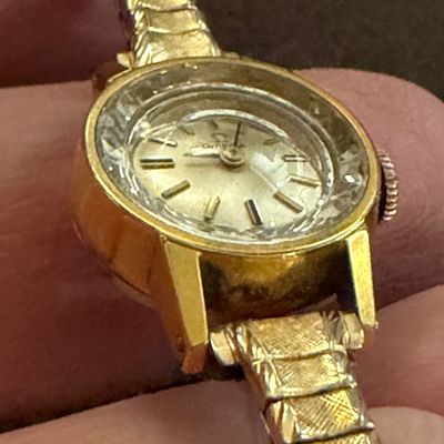 Vintage Women’s Omega Wristwatch