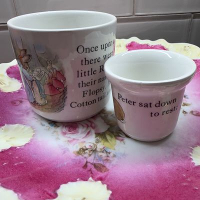 Mixed Lot Vintage Porcelain Collectibles, Royal Bayreuth, Belleek, Wedgwood Peter Rabbit & Shamrock China