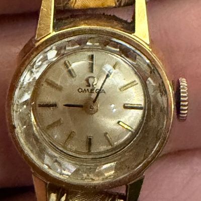 Vintage Women’s Omega Wristwatch