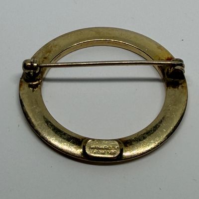 Vintage C. 1940s–1950s Winard Gold-Filled Engraved Brooch Jewelry