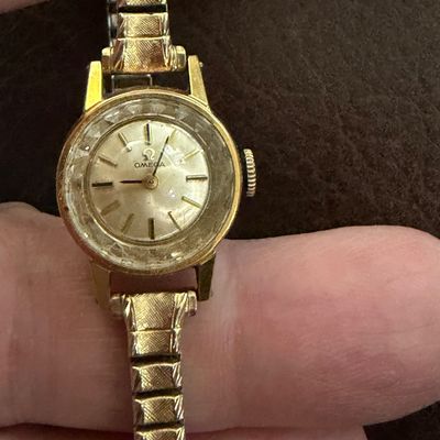 Vintage Women’s Omega Wristwatch