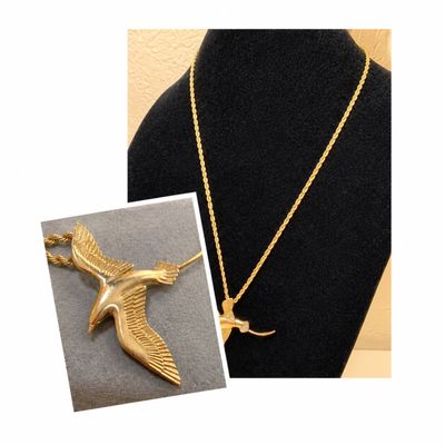 14k Yellow Gold Bermuda Longtail Seabird Pendant & Necklace