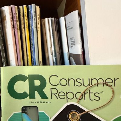 Big Lot Mixed Magazines: Dwell, House Beautiful, The Atlantic & Consumer Reports 2024-26