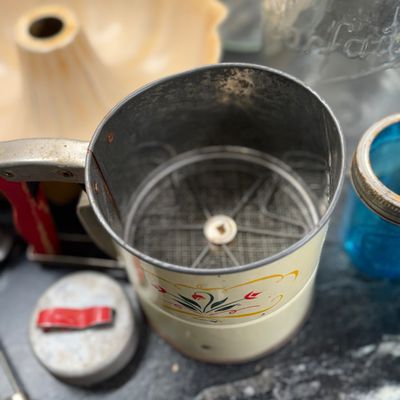 Vintage Kitchenware Lot – French Le Parfait Glass Jars, Enamel Flour Sifter, Turquoise Stoneware Bowl & Baking Tools