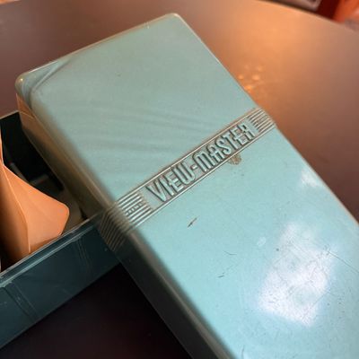 Vintage View-Master Viewer with Kodak Kodachrome Reels, Picture Slides & Teal Storage Case Lot