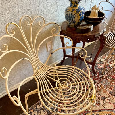 Sale Photo Thumbnail #123: Indoor/Outdoor chairs