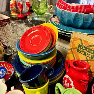 Sale Photo Thumbnail #106: Assorted Fiesta ware