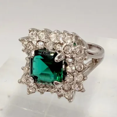 Sale Photo Thumbnail #77