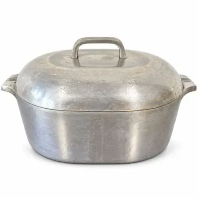 Lot 406   
Wagner Ware Magnalite Oval Roaster with Lid