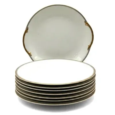 Lot 090
Johnson Bros England Gold Rim Cake Dish and Ten (10) Dessert Plates