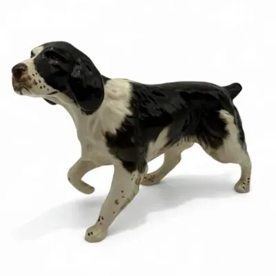 Lot 047   
Beswick English Pointer Dog Figurine