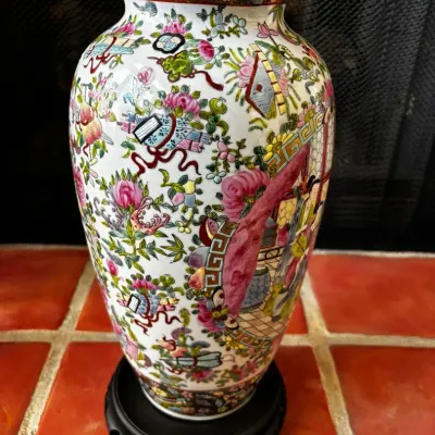 Chinese Porcelain Vase