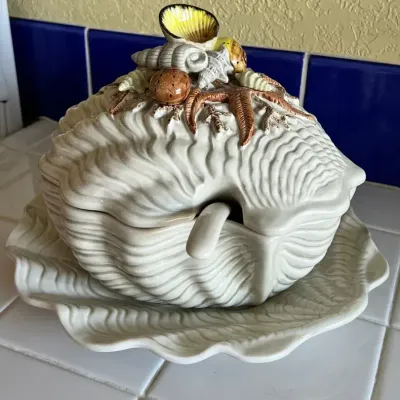 Vintage Fitz and Floyd Shell Tureen