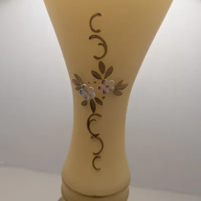 Vintage Hand Painted Custard Glass Table Lamp
