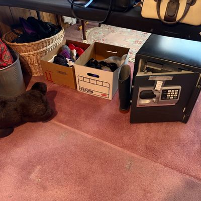 Sale Photo Thumbnail #34