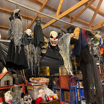 Sale Photo Thumbnail #13: Halloween Decorations