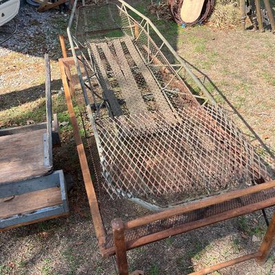 Sale Photo Thumbnail #16: Rescue basket and vintage cot