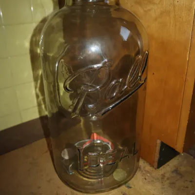 Sale Photo Thumbnail #139: Vintage Ball Ideal clear glass mason jar with original glass lid and rubber gasket.