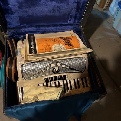 Sale Photo Thumbnail #30