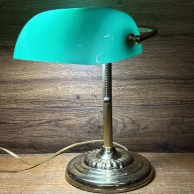 Sale Photo Thumbnail #630: Lot 734: Vintage lawyer lamp