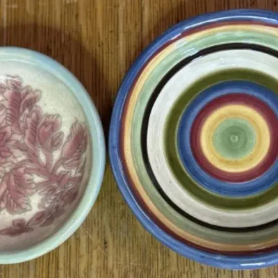 Sale Photo Thumbnail #336: Lot 437: Pier 1 & Los Colores Serving Bowls