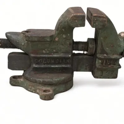 Sale Photo Thumbnail #50: Lot 123: Columbian bench vise 943 with anvil horn, swivel base, and long handle -12 inches total length