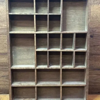 Sale Photo Thumbnail #544: Lot 644: Shadowbox / curio display shelf 12 x 16