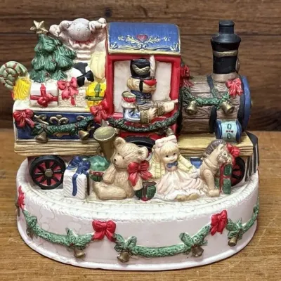 Sale Photo Thumbnail #514: Lot 614: Holiday Time collectibles Christmas train music box does not produce sound
