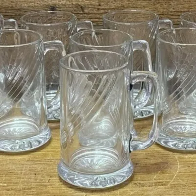 Sale Photo Thumbnail #479: Lot 579: 8 Arcoroc France Canterbury Crocus Mugs