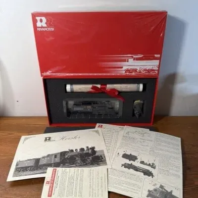 Sale Photo Thumbnail #241: Lot 312: Italy RIVAROSSI HEISLER HO toy train locomotive Like new