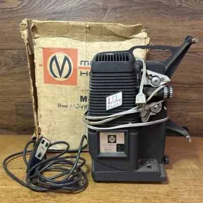 Sale Photo Thumbnail #603: Lot 707: Vintage Mansfield Holiday movie 8mm projector