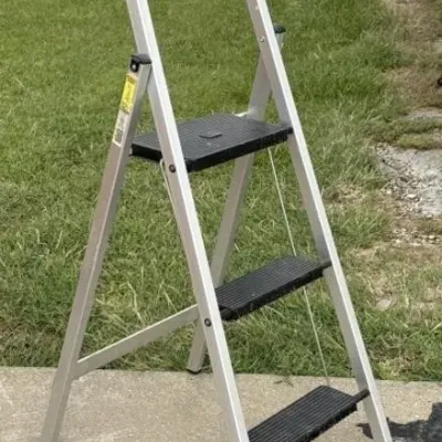 Sale Photo Thumbnail #143: Lot 214: 4ft Folding Aluminum Step Tool