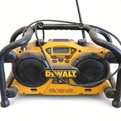 Sale Photo Thumbnail #67: Lot 140: DeWalt DC011 Work Site Radio/Charger