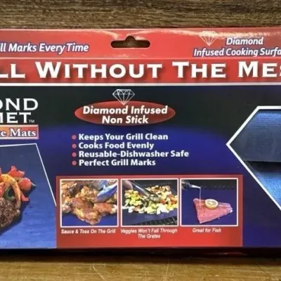 Sale Photo Thumbnail #497: Lot 597: Diamond, gourmet grill and bake mats