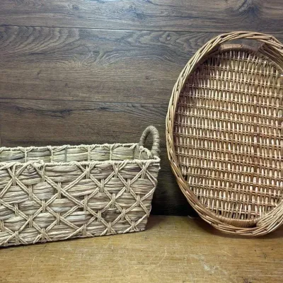 Sale Photo Thumbnail #552: Lot 652: Wicker Baskets