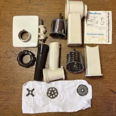 Sale Photo Thumbnail #394: Lot 495: Moulinex 252 mult-use food prepartion set